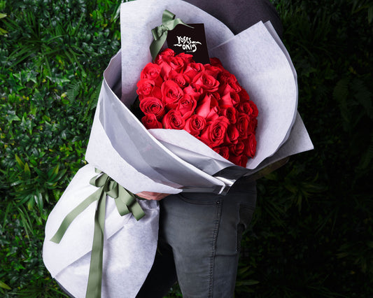 Red Magnificent Rose Bouquet