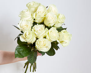 12 White Roses & Chocolates