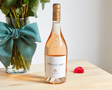 24 Pink Roses & Rosé Wine