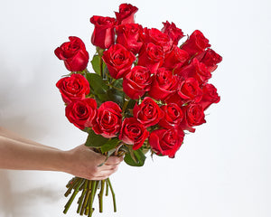 24 Red Roses & Rosé wine