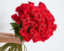 50 Red Roses & Veuve